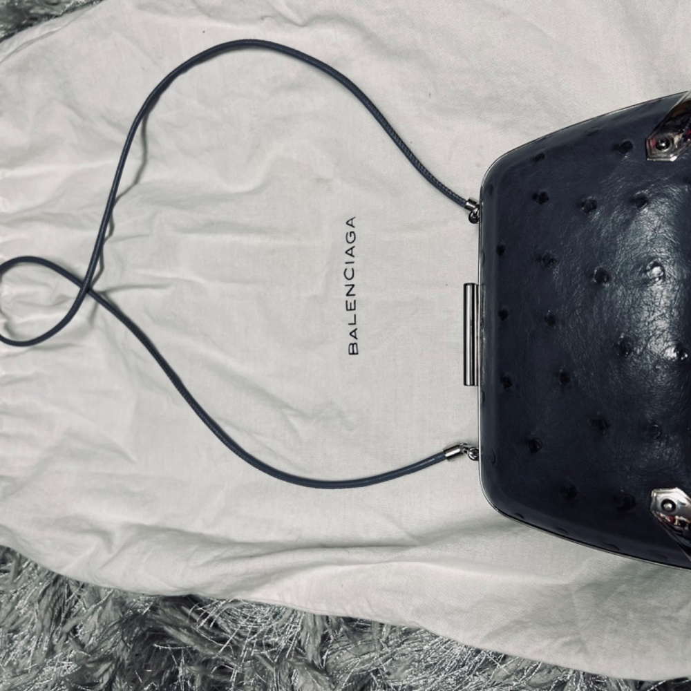 100% Ostrich Balenciaga Clutch Bag - Picture 4 of 8